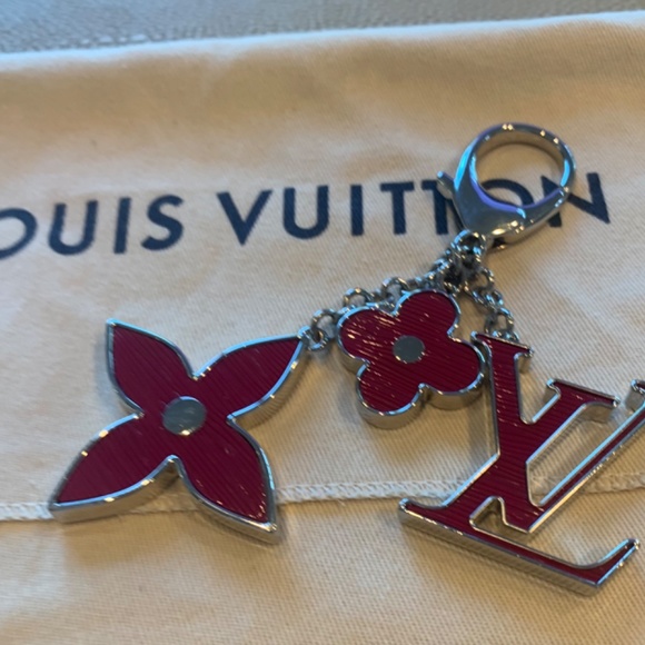 Louis Vuitton Authentic Metal bijoux sac fleur de epi Rubis Key Chain Bag Charm - Picture 10 of 16